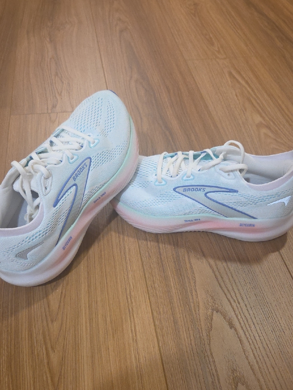 Women's Brooks Glycerin 22 White And Blue Shoes, Size 10 Wide